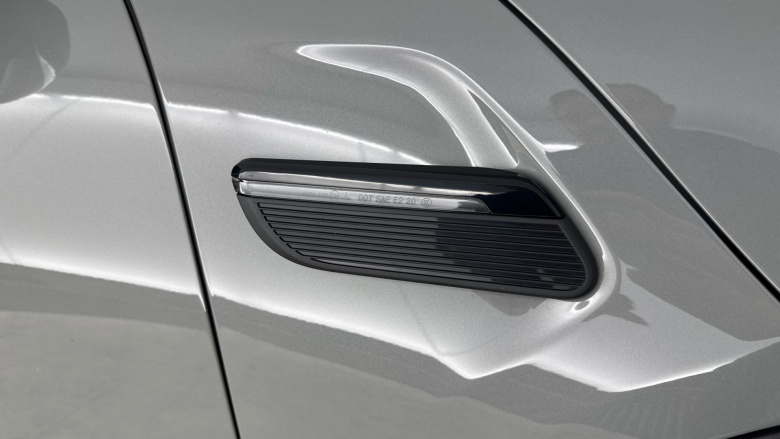 MINI Hatchback 1.5 Cooper Exclusive 3dr Auto Petrol Hatchback